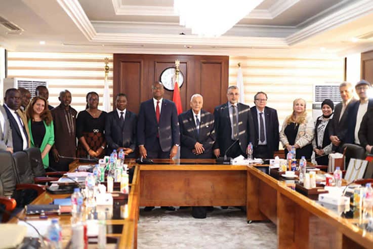 فرص الاستثمار في صناعة الدواجن واللحوم تصدّر مباحثات 