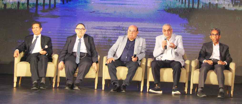  المؤتمر العلمي لشركة ميفاك يناقش أوضاع إنفلونزا الطيور وتطورات مرض نيوكاسل