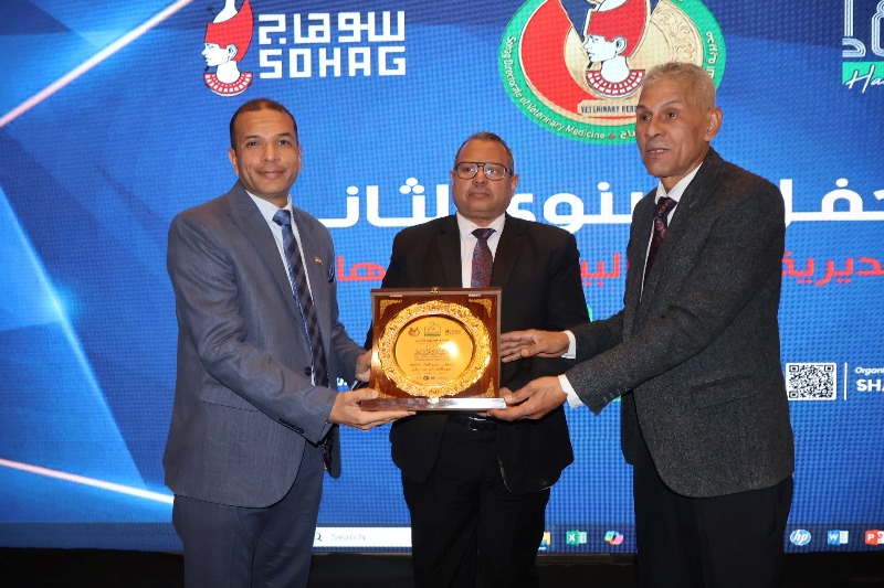 بالإنابة عن المحافظ.. 